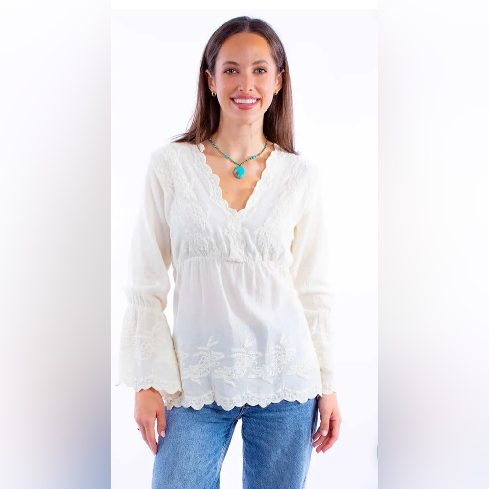 Sexy Scully Cantina Blouse—perfect for the NFR!